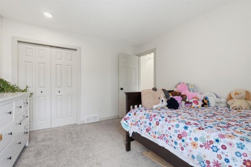 1506 Riverside Drive Nw, High River, AB 
