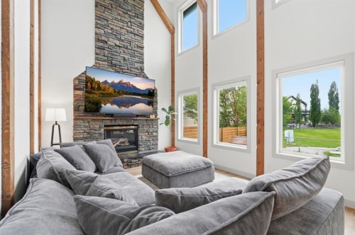 1506 Riverside Drive Nw, High River, AB 