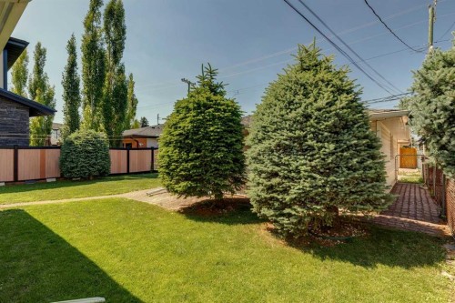 1219 Renfrew Drive Ne, Calgary, AB - Outdoor