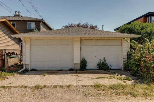 1219 Renfrew Drive Ne, Calgary, AB - Outdoor With Exterior
