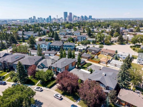 1219 Renfrew Drive Ne, Calgary, AB - Outdoor With View