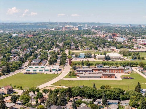 1219 Renfrew Drive Ne, Calgary, AB - Outdoor With View