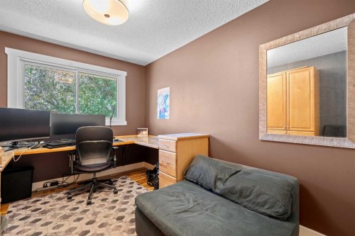 10619 Oakmoor Way Sw, Calgary, AB - Indoor Photo Showing Office