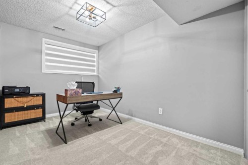 10619 Oakmoor Way Sw, Calgary, AB - Indoor Photo Showing Office