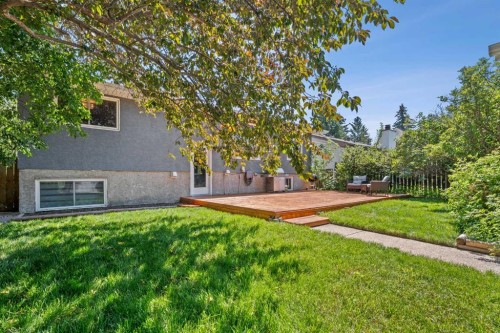 10619 Oakmoor Way Sw, Calgary, AB - Outdoor