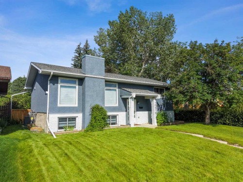 10619 Oakmoor Way Sw, Calgary, AB - Outdoor