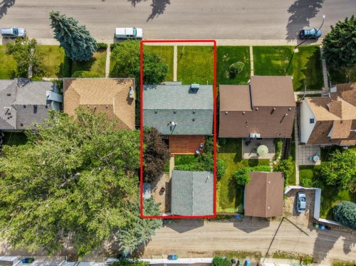 10619 Oakmoor Way Sw, Calgary, AB - Outdoor