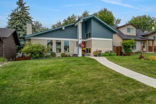 15 Lock Crescent, Okotoks, AB - Outdoor With Facade