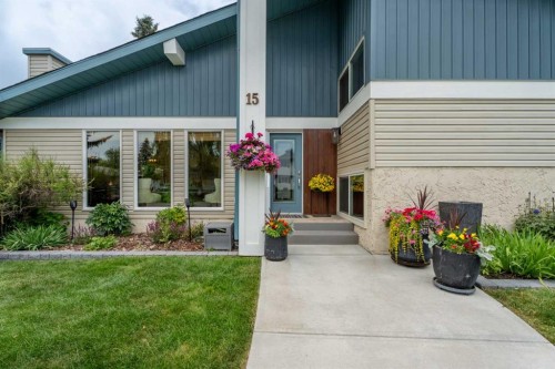 15 Lock Crescent, Okotoks, AB - Outdoor