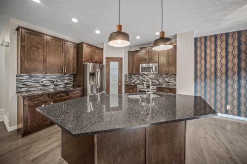 144 Cougar Ridge Manor Sw, Calgary, AB 