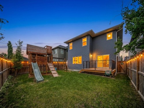144 Cougar Ridge Manor Sw, Calgary, AB 