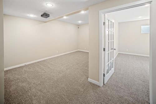 144 Cougar Ridge Manor Sw, Calgary, AB 
