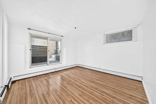 110-525 56 Avenue Sw, Calgary, AB - Indoor Photo Showing Other Room