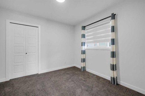 16 Legacy Glen Green Se, Calgary, AB - Indoor Photo Showing Other Room
