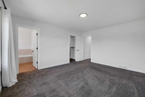 16 Legacy Glen Green Se, Calgary, AB - Indoor Photo Showing Other Room
