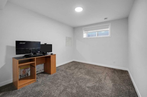 16 Legacy Glen Green Se, Calgary, AB - Indoor Photo Showing Other Room