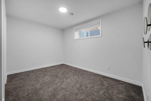 16 Legacy Glen Green Se, Calgary, AB - Indoor Photo Showing Other Room