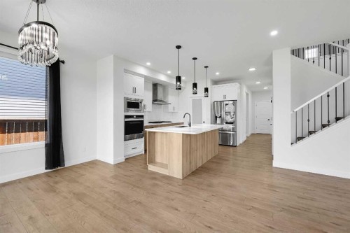 16 Legacy Glen Green Se, Calgary, AB - Indoor Photo Showing Kitchen With Upgraded Kitchen