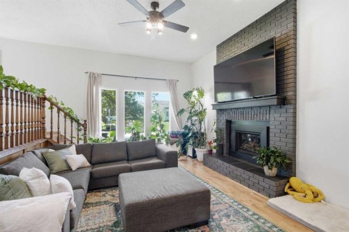 20 Berkshire Court Nw, Calgary, AB 
