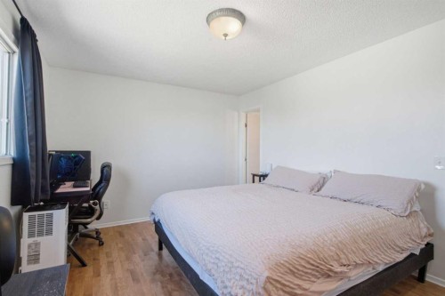 20 Berkshire Court Nw, Calgary, AB 