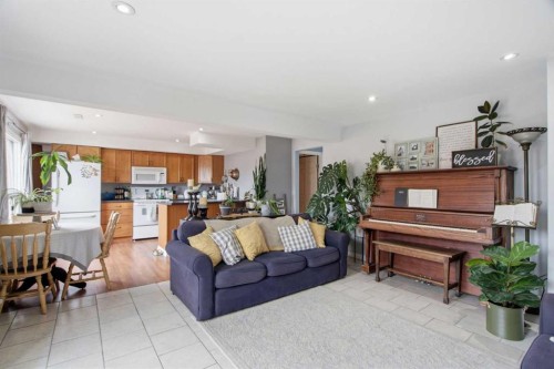 20 Berkshire Court Nw, Calgary, AB 