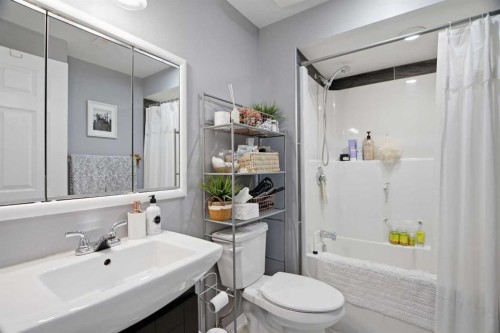 20 Berkshire Court Nw, Calgary, AB 