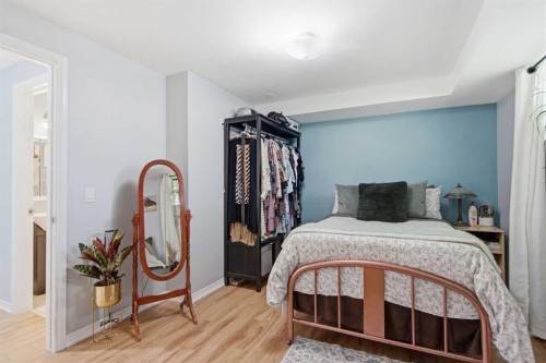 20 Berkshire Court Nw, Calgary, AB 