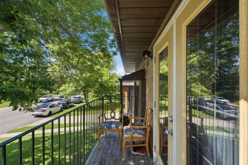 20 Berkshire Court Nw, Calgary, AB 