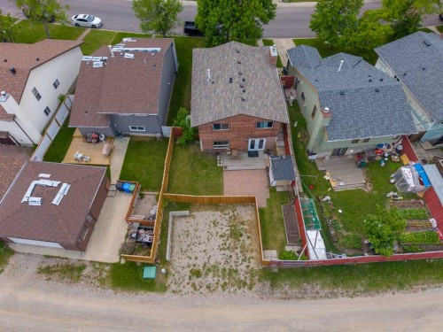 20 Berkshire Court Nw, Calgary, AB 