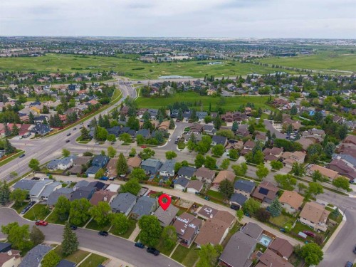 20 Berkshire Court Nw, Calgary, AB 