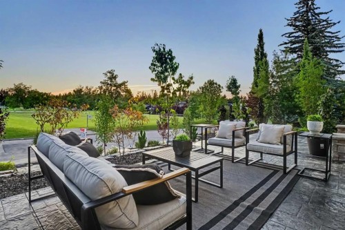 3614 10 Street Sw, Calgary, AB - Outdoor