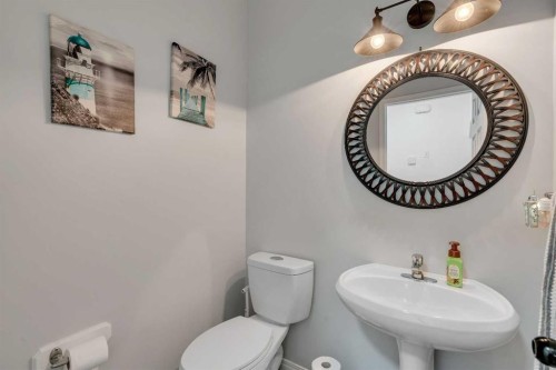 54 Thomas Street Nw, Langdon, AB - Indoor Photo Showing Bathroom