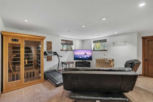54 Thomas Street Nw, Langdon, AB - Indoor