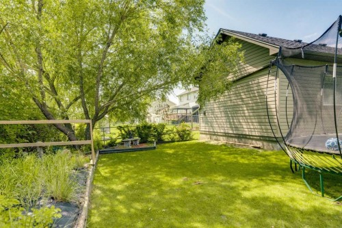 54 Thomas Street Nw, Langdon, AB - Outdoor