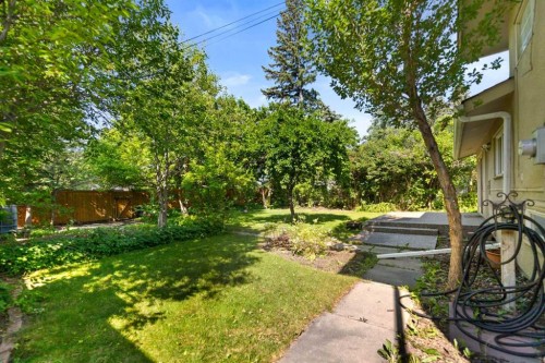 21 Roseview Drive Nw, Calgary, AB 