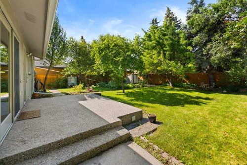 21 Roseview Drive Nw, Calgary, AB 