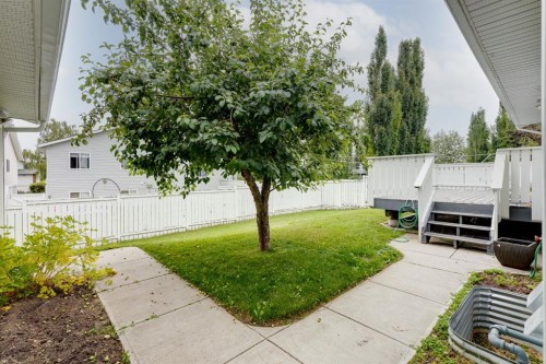 1521 Mary Place, Didsbury, AB - Outdoor