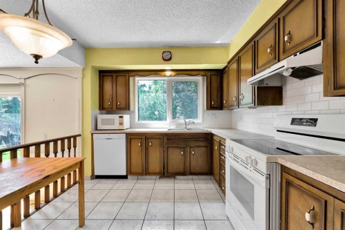 5603 Dalwood Way Nw, Calgary, AB 