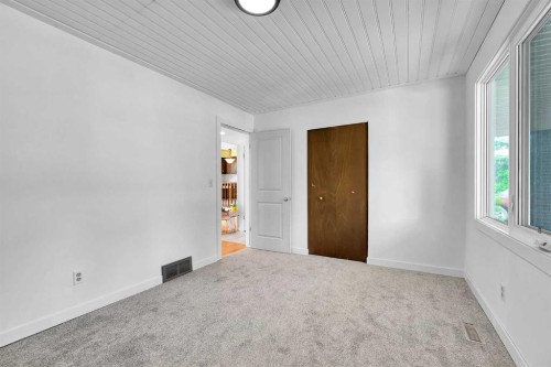 5603 Dalwood Way Nw, Calgary, AB 