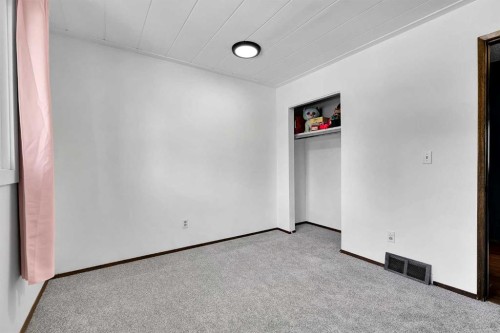 5603 Dalwood Way Nw, Calgary, AB 