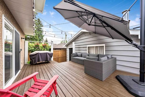625 13 Avenue Ne, Calgary, AB - Outdoor With Deck Patio Veranda With Exterior