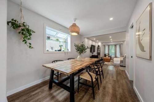 625 13 Avenue Ne, Calgary, AB - Indoor Photo Showing Dining Room