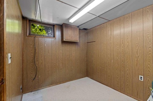 6832 Huntchester Road Ne, Calgary, AB - Indoor Photo Showing Other Room