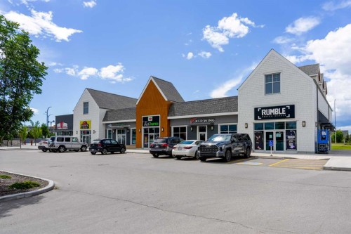 203-1750 Rangeview Drive Se, Calgary, AB - Outdoor