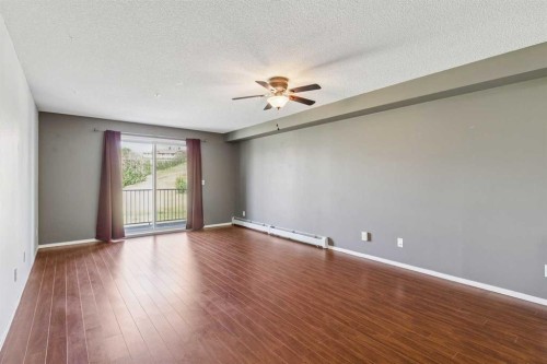209-1000 Citadel Meadow Point Nw, Calgary, AB - Indoor Photo Showing Other Room