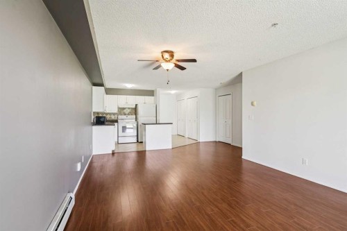 209-1000 Citadel Meadow Point Nw, Calgary, AB - Indoor Photo Showing Kitchen