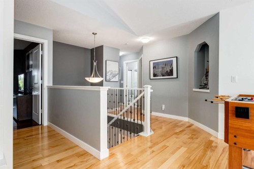 8631 Wentworth Drive Sw, Calgary, AB - Indoor