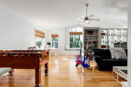 8631 Wentworth Drive Sw, Calgary, AB - Indoor