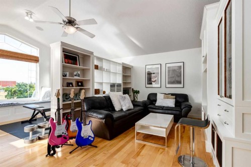 8631 Wentworth Drive Sw, Calgary, AB - Indoor