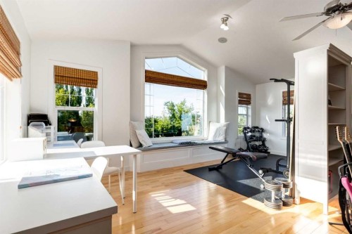 8631 Wentworth Drive Sw, Calgary, AB - Indoor Photo Showing Gym Room